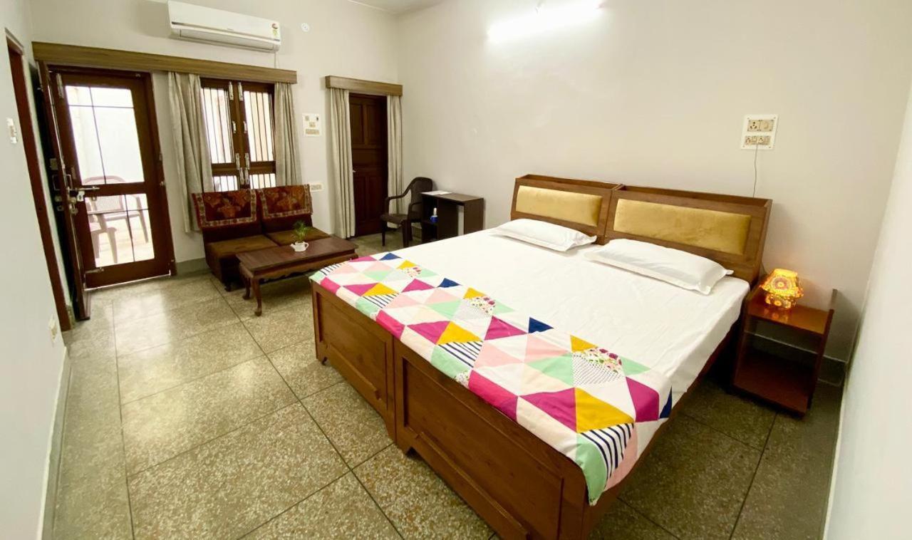 Garden View Residency Bed and Breakfast Lucknow Eksteriør billede